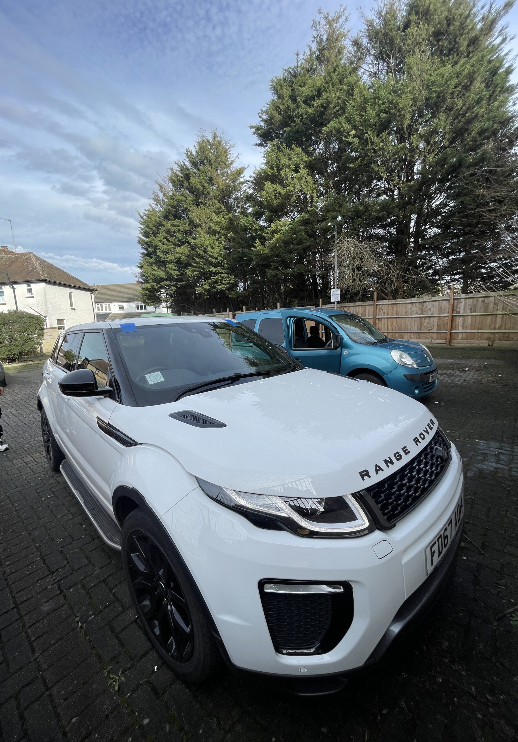 Windscreen replacement work